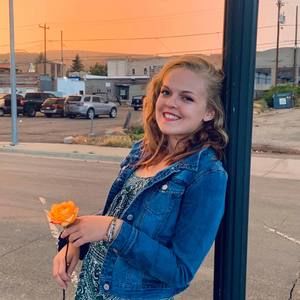 Meet your Posher, Katelynn